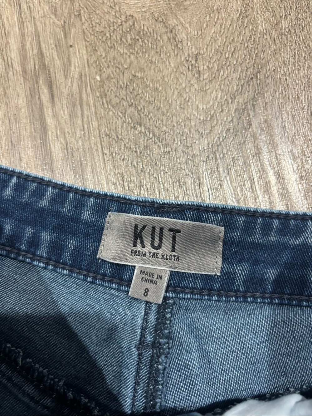 Kut From the Kloth Ashton High Rise Barrel Leg Jeans Size 8 Blue Denim - Picture 5 of 6